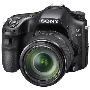 Лучший зеркальный фотоаппарат 2019 Sony ALPHA SLT-A77 II KIT 18-135